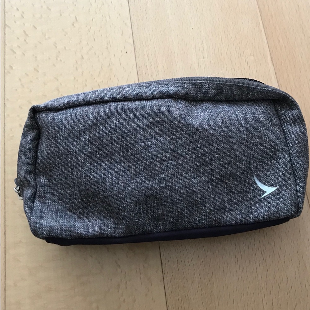 Cathay Pacific cosmetics bag